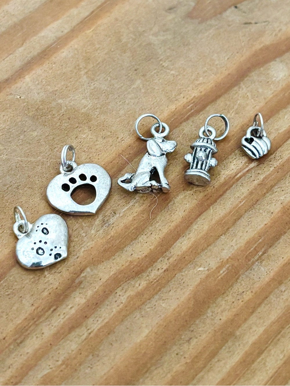 💥 Y2K Silver Tone Dog / Pet Charms: Paw Print Hearts, Fire Hydrant, Dog, Heart